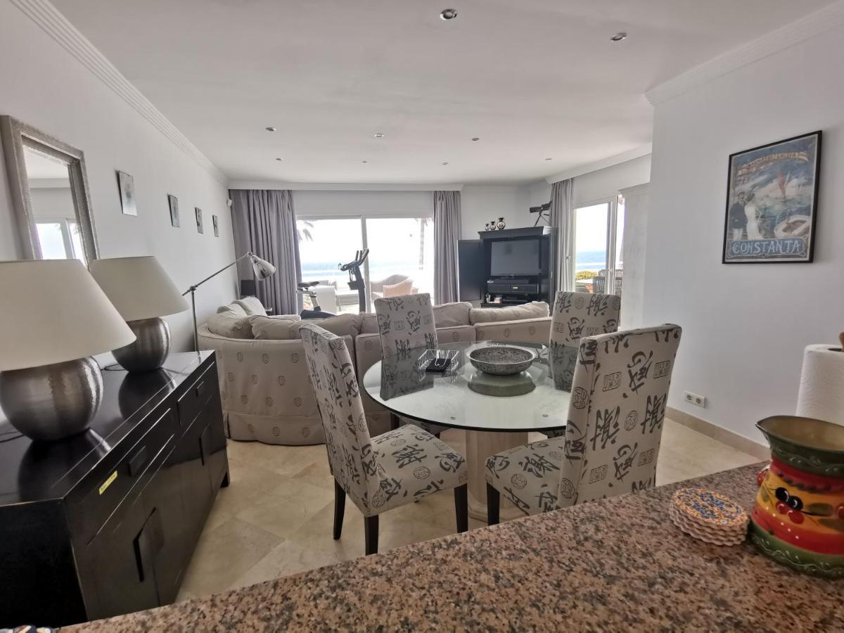 Sinfonia Del Mar Apartment Estepona Bagian luar foto