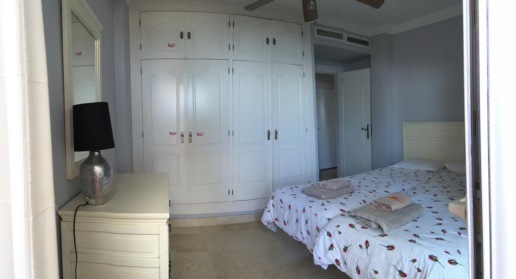 Sinfonia Del Mar Apartment Estepona Bagian luar foto